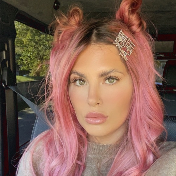 Meet the posher, Brenna & Pepper! - Picture 11 of 17